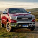 RAM 1500 Limited na diagonal