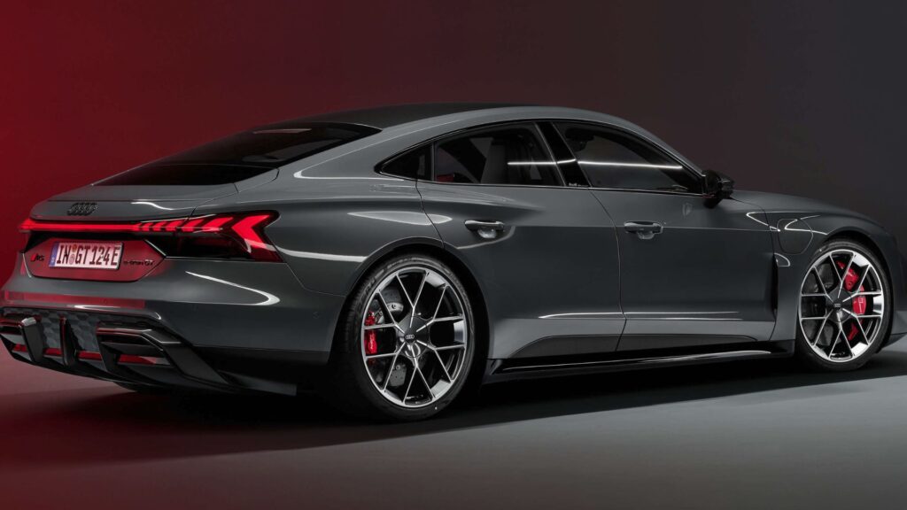 Traseira do Audi e-tron GT 2025