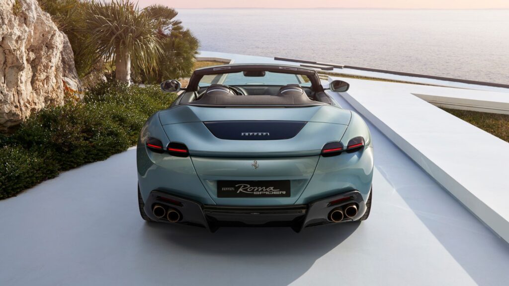 Traseira da Ferrari Roma 2025