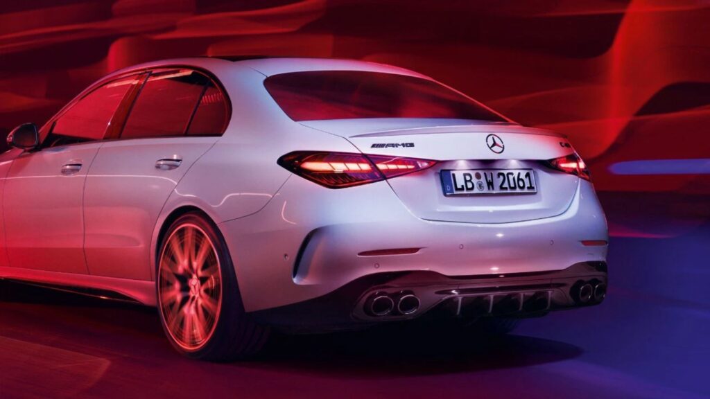 Mercedes-Benz Classe C 2025 traseira