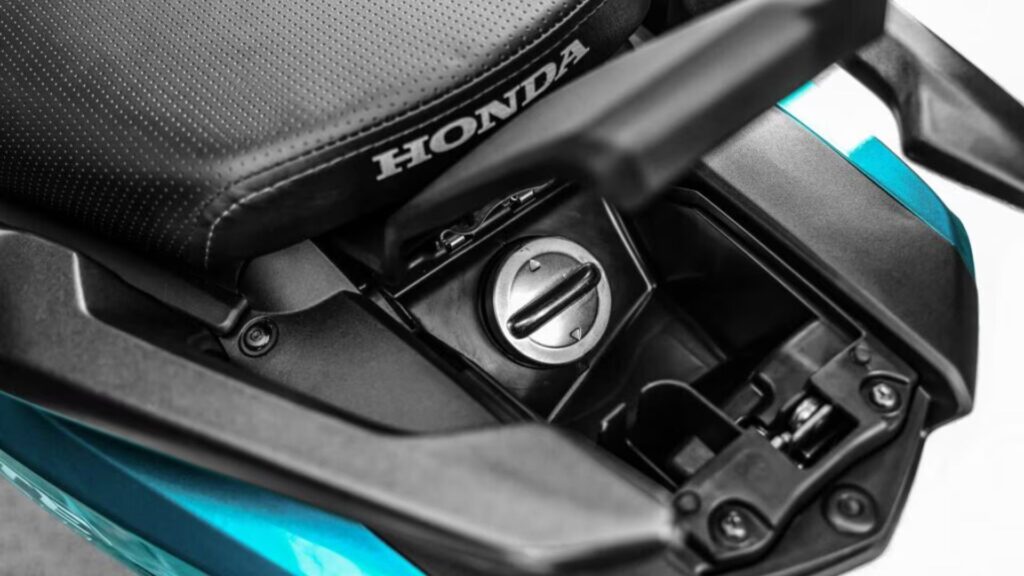 Chave do banco da Honda Elite 125 2025.