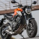 Dianteira da Honda CB 650R 2025.