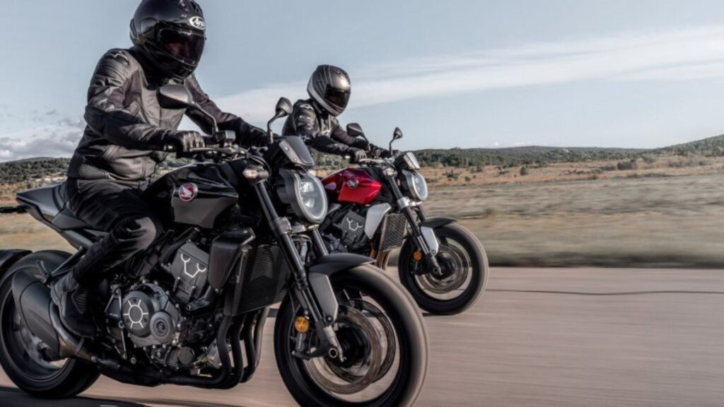 Duas da Honda CB 1000R 2025.