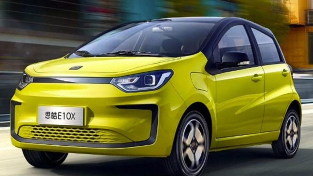 Jac E-JS1 2025 em movimento.
