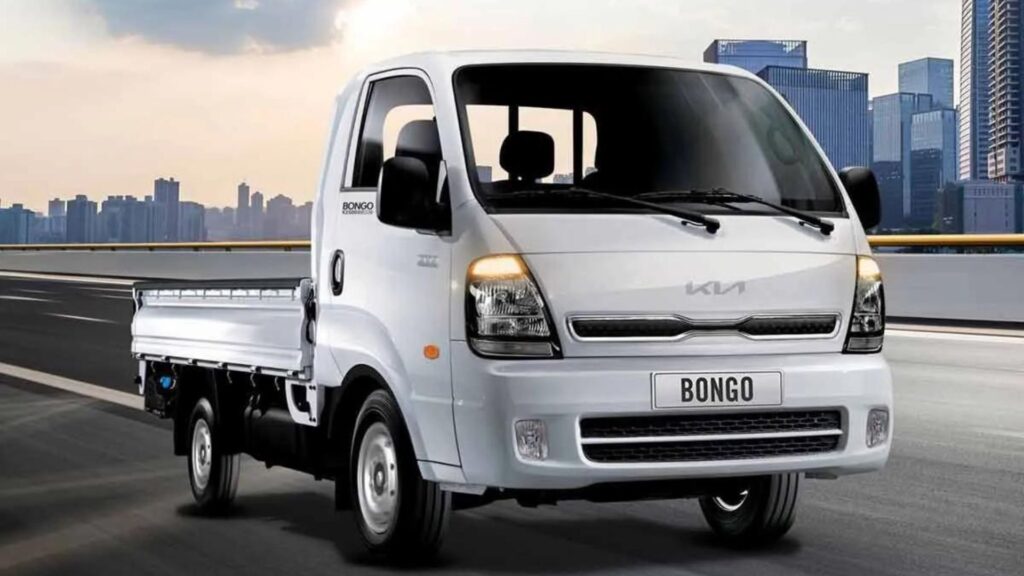 Dianteira do Kia Bongo 2025.