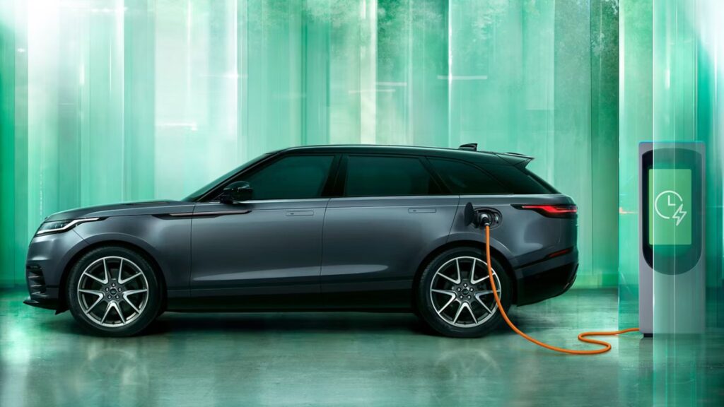 Land Rover Range Rover Velar 2025 carregando.