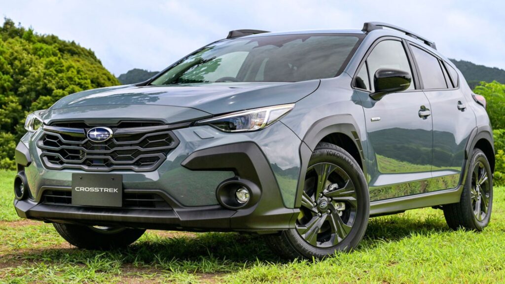 Subaru XV S 2025 cinza.