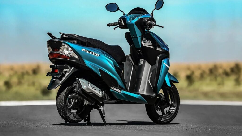 Traseira da Honda Elite 125 2025.