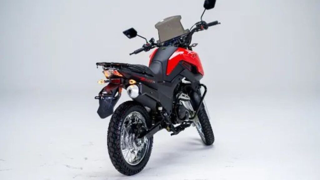 Traseira da Shineray SHI 175s EFI 2025.