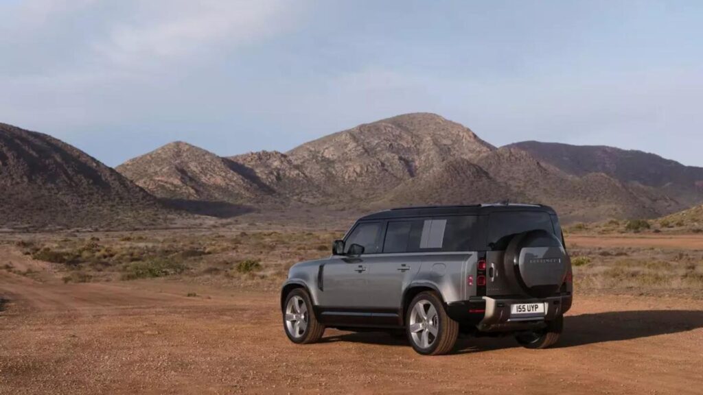 Traseira do Land Rover Defender 2025