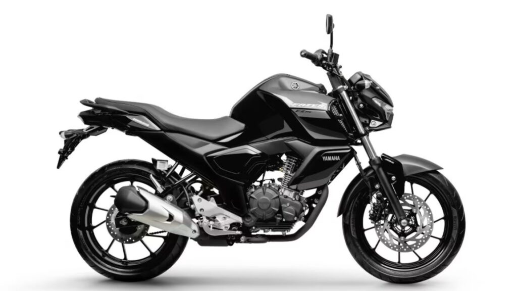 Yamaha FZ15 2025 preta.