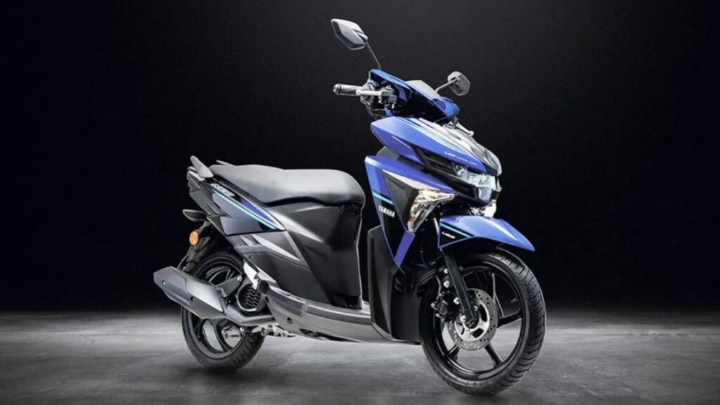 Yamaha Neo 125 UBS 2025 em fundo preto;