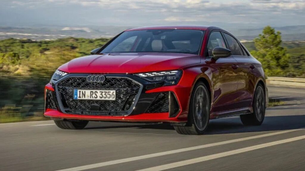 Dianteira do Audi RS3 2025.