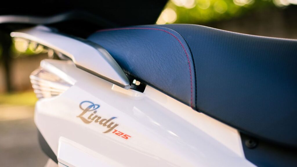 Bancos da Haojue Lindy 125 2025.