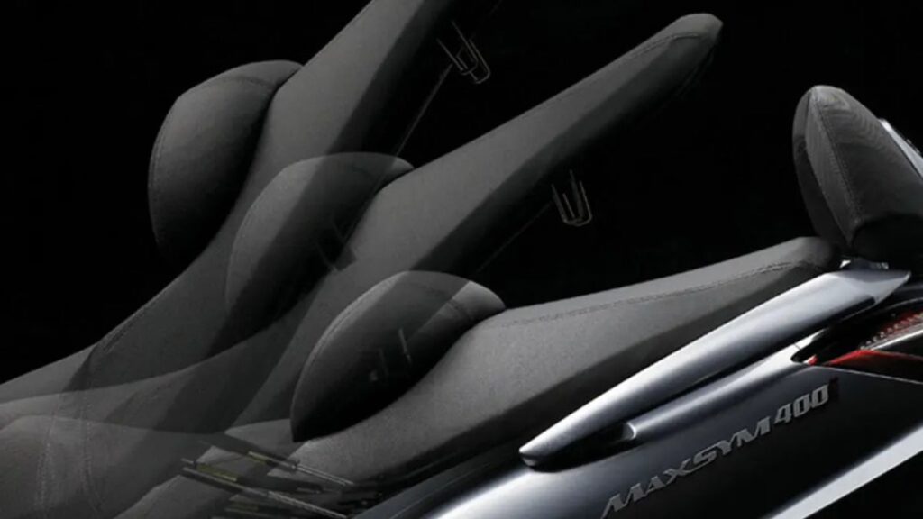 Bancos da Dafra Maxsym 400 2025.