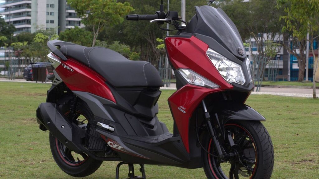Dafra Cruisym 150 2025 em gramado.