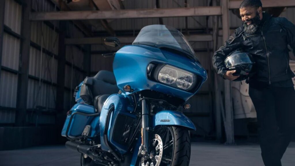 Dianteira da Harley-Davidson Road Glide 2025.
