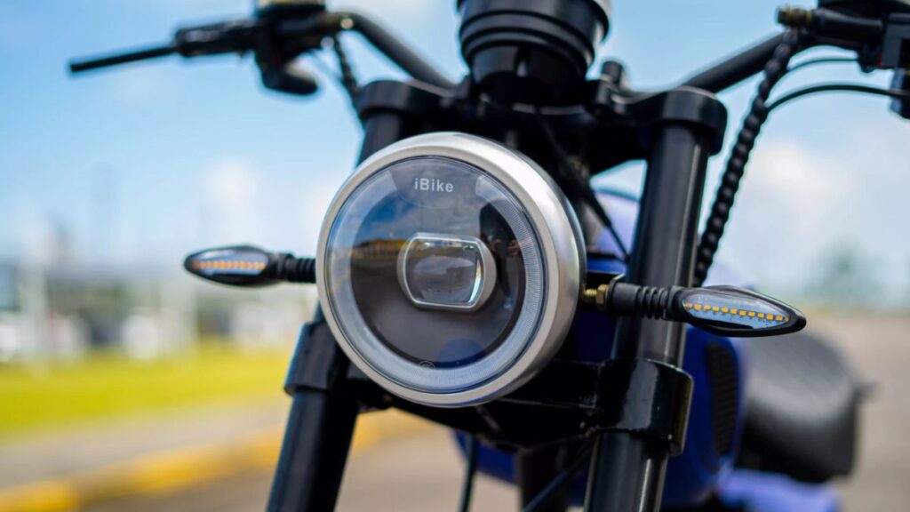 Farol dianteiro da Shineray PT4S 2025.