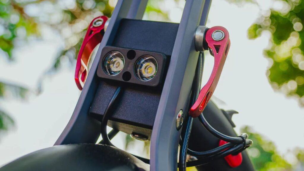 Guidão rebatível da Shineray PTXS 2025.