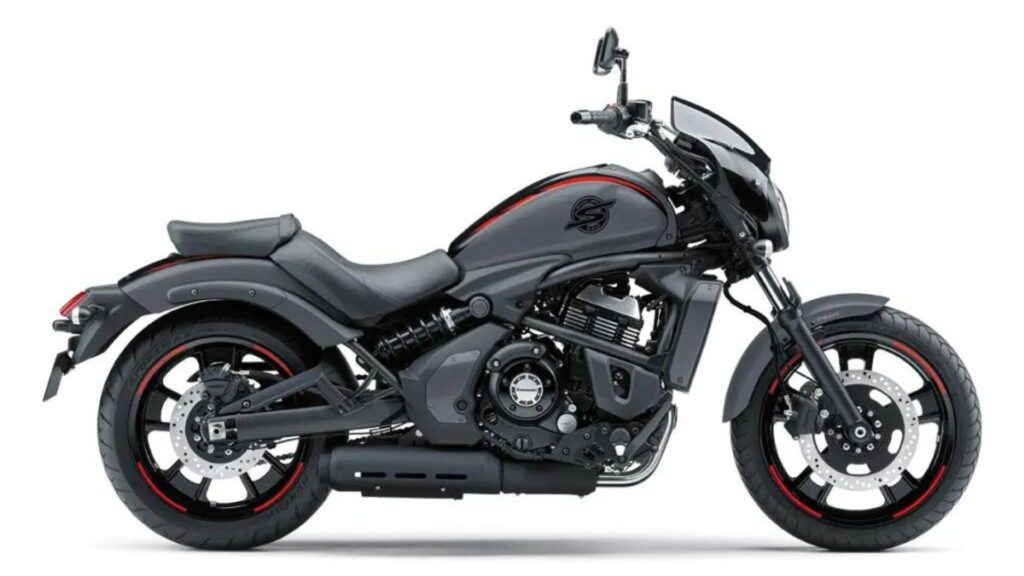 Kawasaki Vulcan S 2025 em fundo branco.