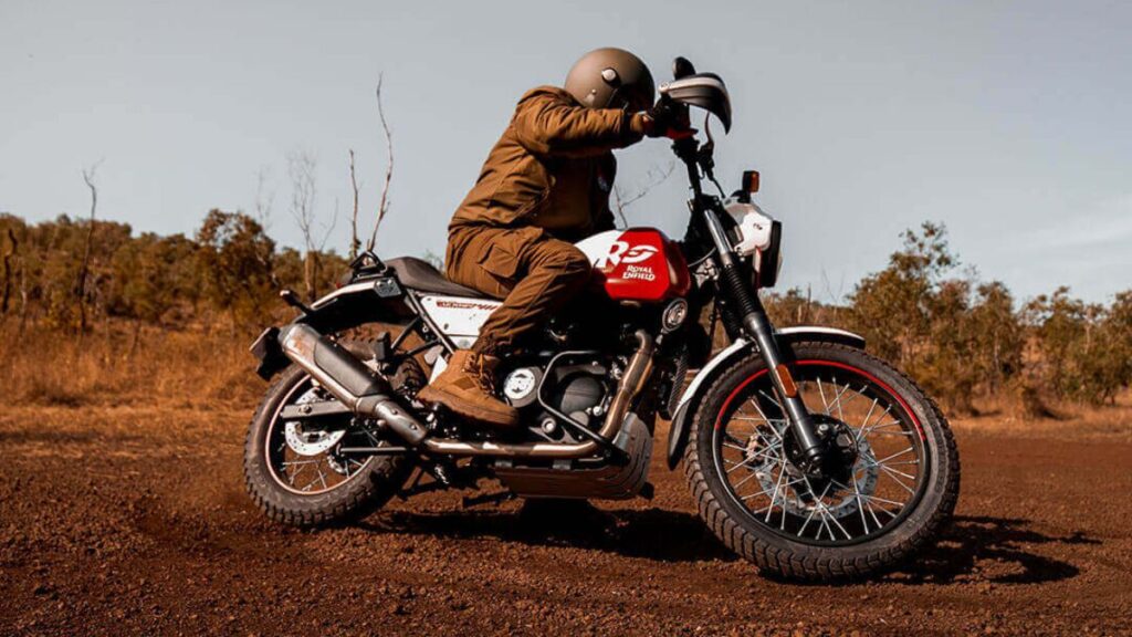 Lateral da Royal Enfield Scram 411 2025.
