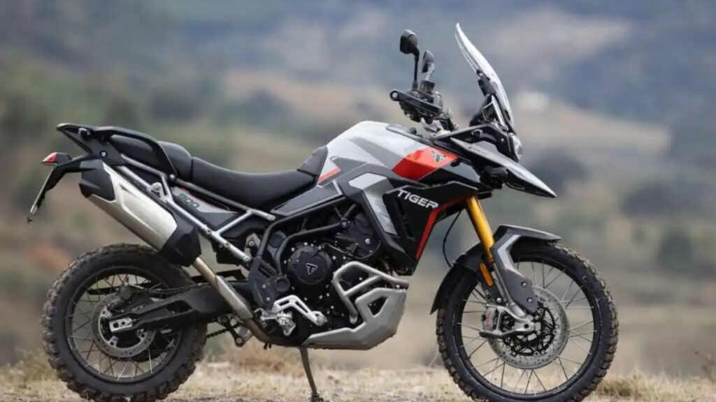 Lateral da Triump Tiger 900 2025.