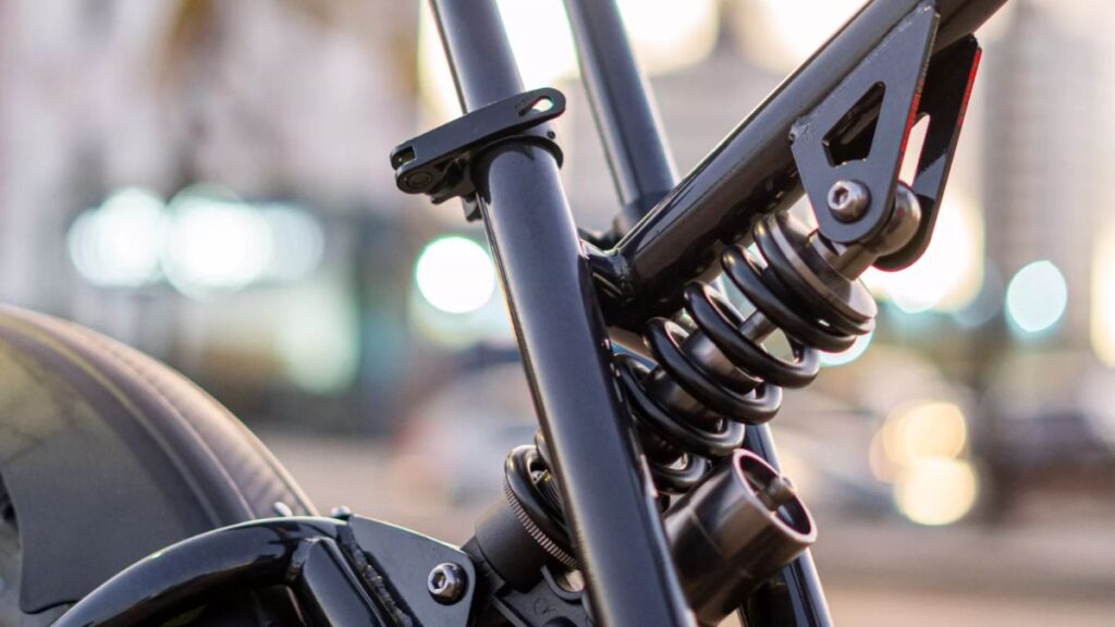 Suspensão da Shineray SE-BIKE PLUS 2025.