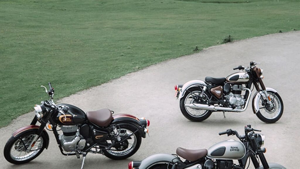 Três da Royal Enfield Classic 350 2025.