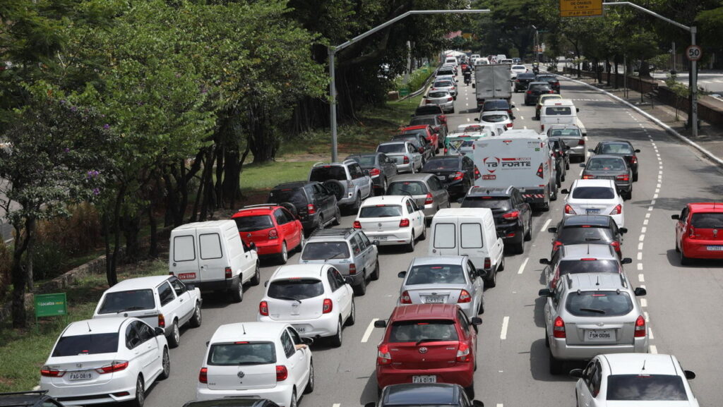 trânsito de SP.