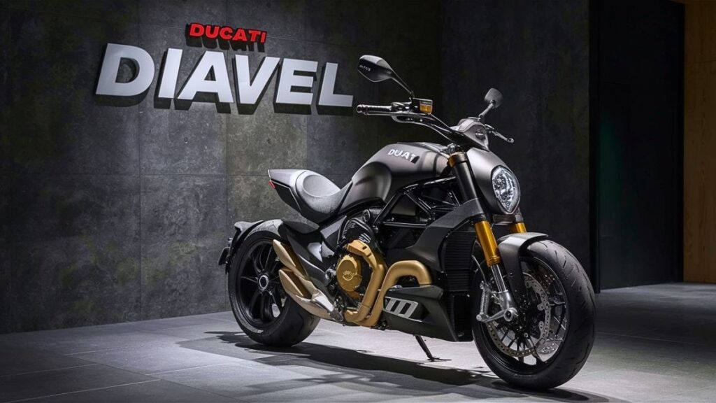 Ducati Diavel 2025 parada.
