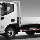 Lateral do Foton Aumark S 916 2025.