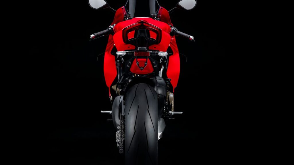 Traseira da Ducati Panigale V4 S 2025.