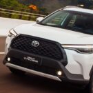 Toyota Corola Cross em velocidade