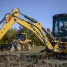 Operar máquina pesada.