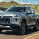 Mitsubishi L200 Triton em velocidade.
