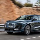 Audi Q6 e-tron em velocidade na diagonal.