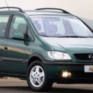 Chevrolet Zafira na diagonal.