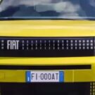 frente novo fiat uno 2025 amarelo