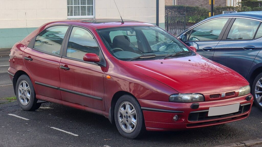 fiat brava vermelho