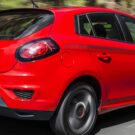 fiat bravo vermelho em movimento