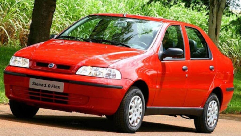 fiat siena vermelho