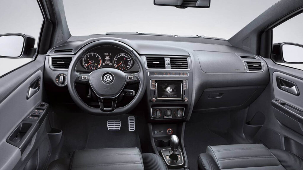 interna volkswagen crossfox