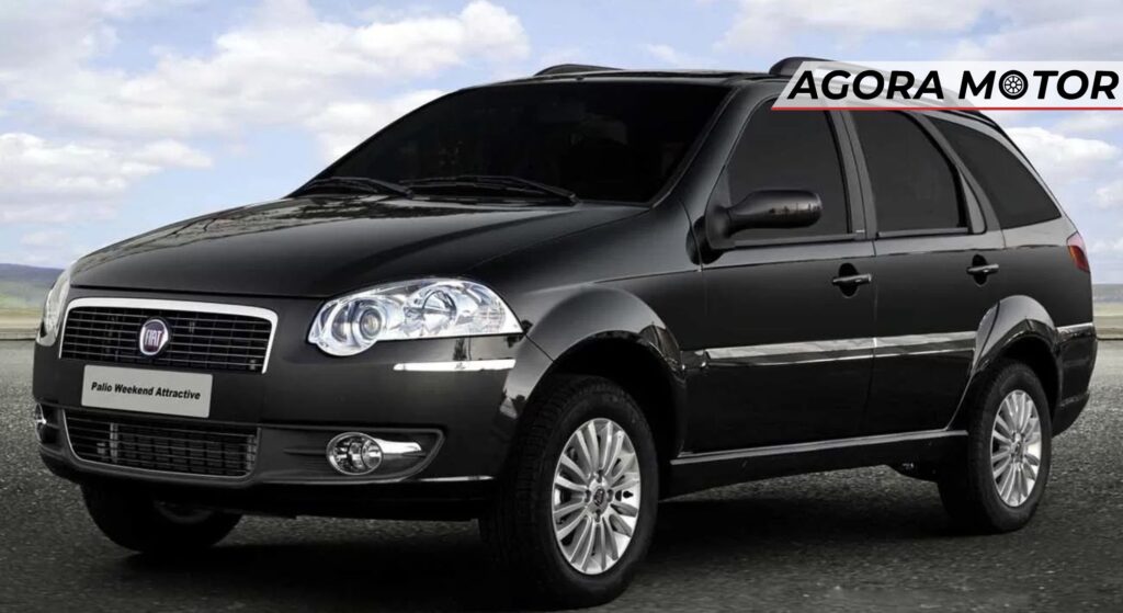 Fiat Palio Weekend preto parado de lado.