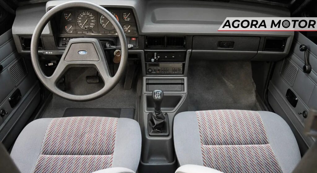 Dentro do Ford pampa.