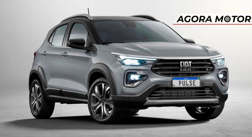 Fiat Pulse cinza parado na diagonal.