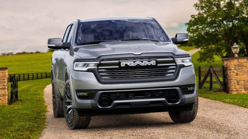 Ramcharger cinza de frente na estrada de barro.
