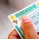 Pontos na CNH: Segurando CNH.