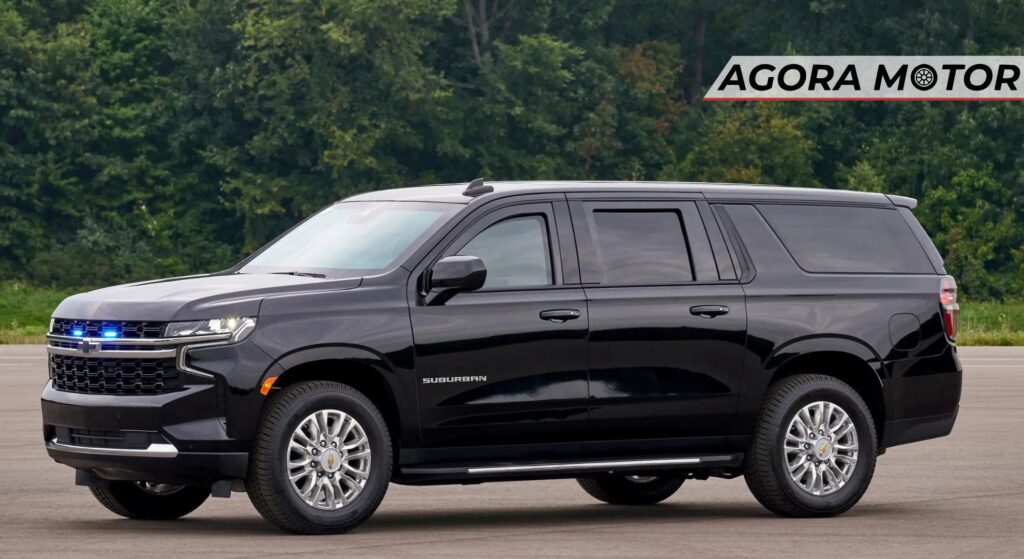 Chevrolet Suburban preto de lado.