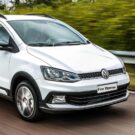 volkswagen fox 2021 branco na estrada