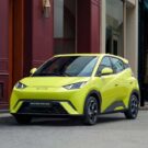 BYD Dolphin Mini verde.